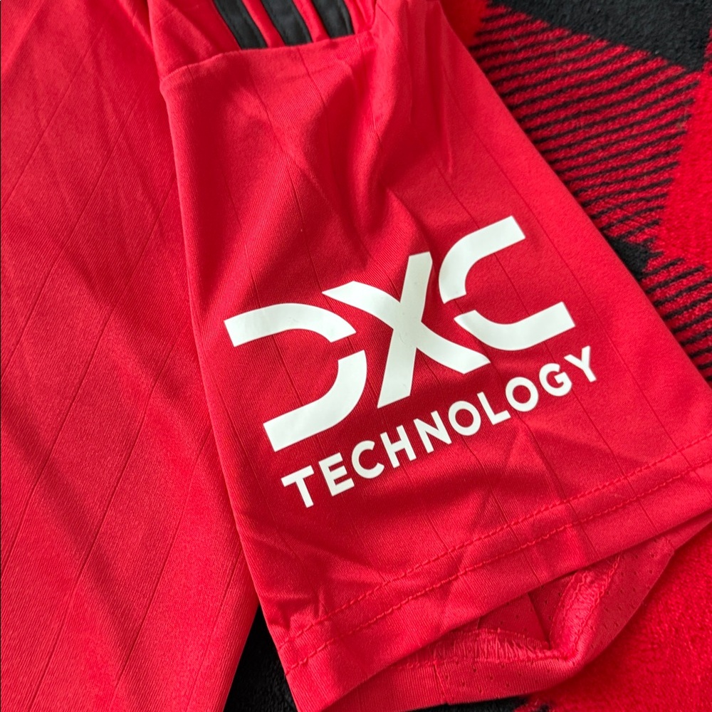 Manchester United 2022-23 Home Adidas Premier League Jersey - Picture 6 of 8